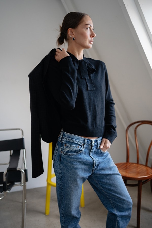 Cashmere джемпер с бантом на вороте - Черный